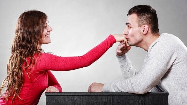Homme bélier qui revient tout le temps