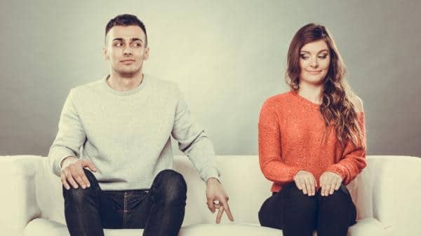 8 Signs My Ex Doesn't Care 1 8 Signs My Ex Doesn't Care 1