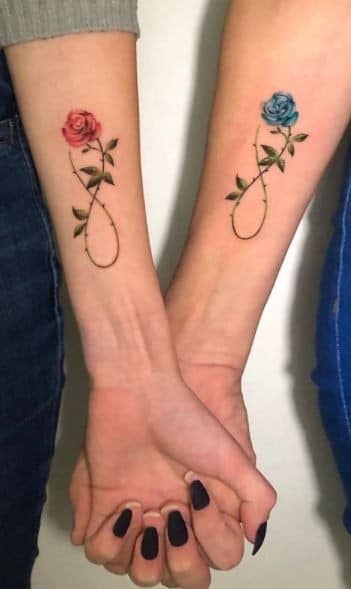 25 tatouages ?fleurs meilleure amie pour créer des liens 20