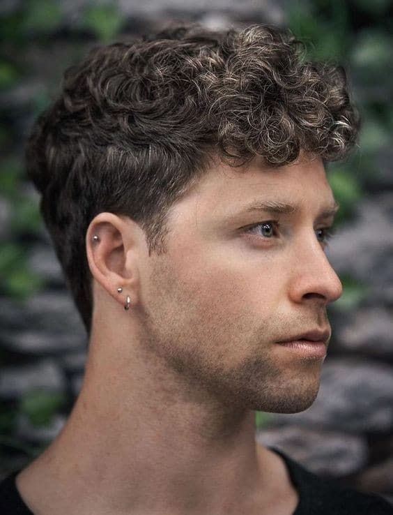 Curly Hair Homme : 31 Top Idées Tendances en 2023 25