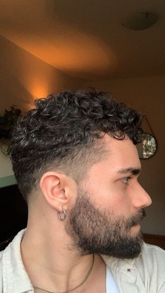 Curly Hair Homme : 31 Top Idées Tendances en 2023 20