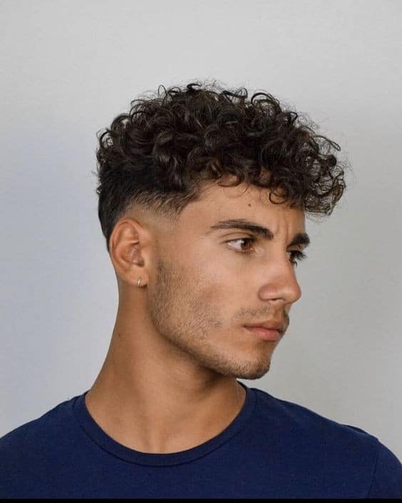 Curly Hair Homme : 31 Top Idées Tendances en 2023 22