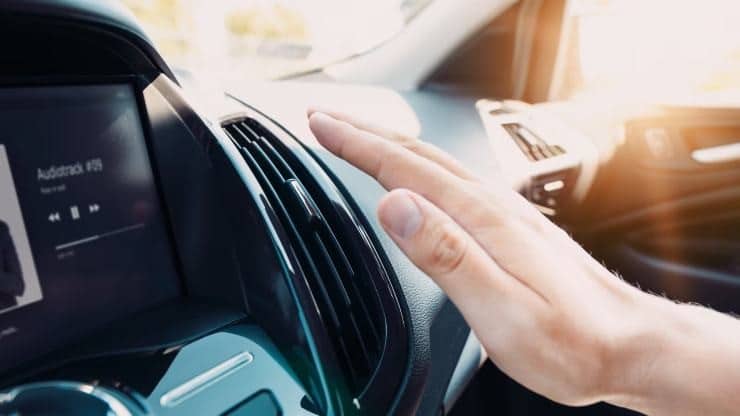 Climatisation, avec l'astuce du chiffon vous rafraîchissez toute la voiture en quelques minutes 2