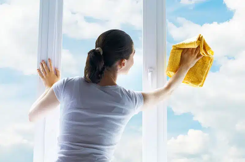 Le guide ultime pour nettoyer les fenêtres extérieures inaccessibles sans effort 9