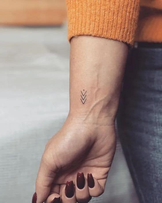 21 petits tatouages minimalistes avec de grandes significations 4