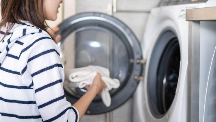 4 Astuces pour nettoyer une machine à laver qui sent mauvais 3