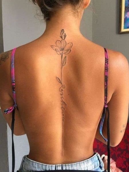 Tatouage dos femme : Nos 34 plus beaux modèles 18