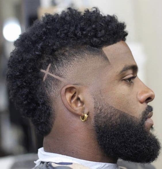 Les 40 plus belles coupes pour homme noir en 2023 33