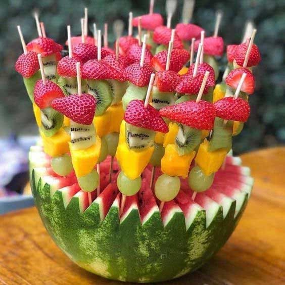 12 Idées de décorations table avec des fruits 1