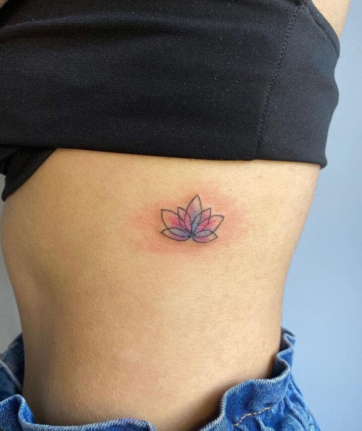 70 Tatouages fleur de lotus pleins de beauté et de symbolisme 33