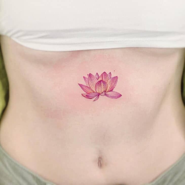 70 Tatouages fleur de lotus pleins de beauté et de symbolisme 61