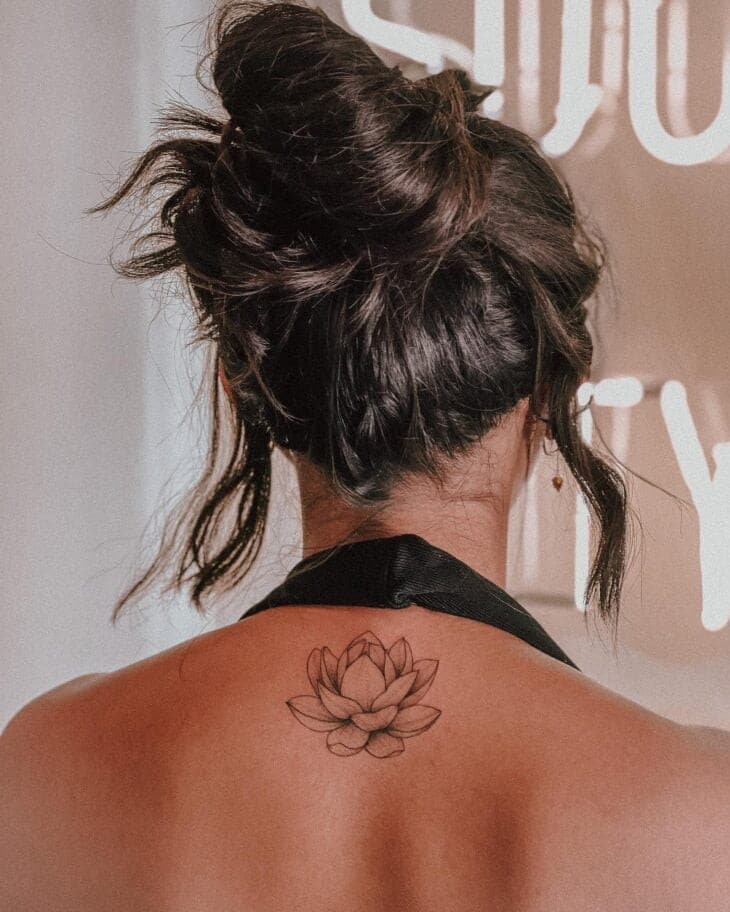 70 Tatouages fleur de lotus pleins de beauté et de symbolisme 3