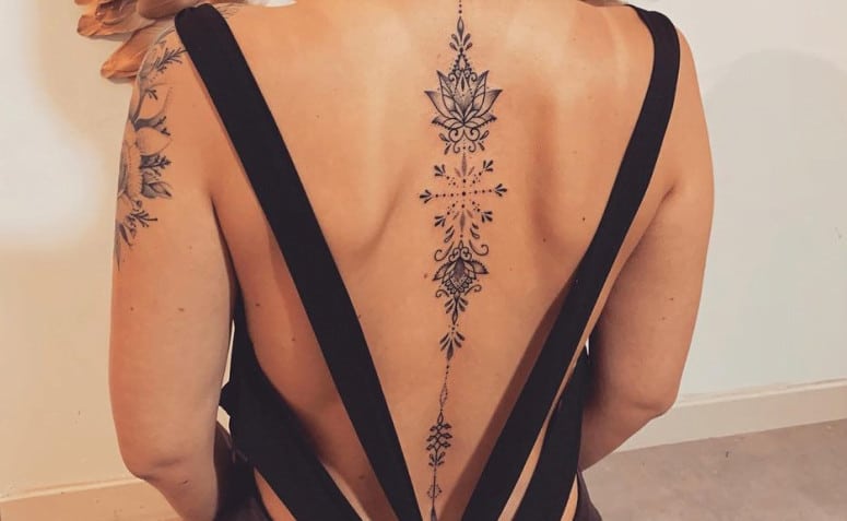 70 Tatouages fleur de lotus pleins de beauté et de symbolisme 1