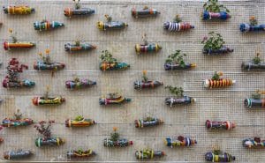 9 idées pour embellir votre jardin avec des objets recyclés 3