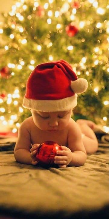 17 belles idées pour photographier votre bébé à Noël 14