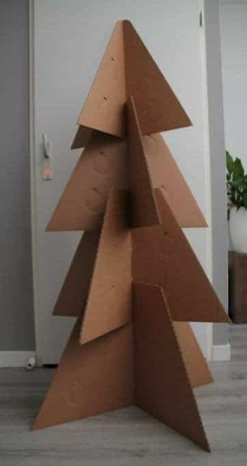 5 Idées pour fabriquer un sapin de Noël avec des boîtes en carton 4