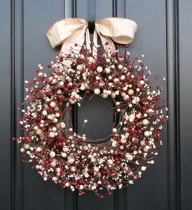 16 Décorations de Noël pour Embellir Votre Porte d'Entrée 3