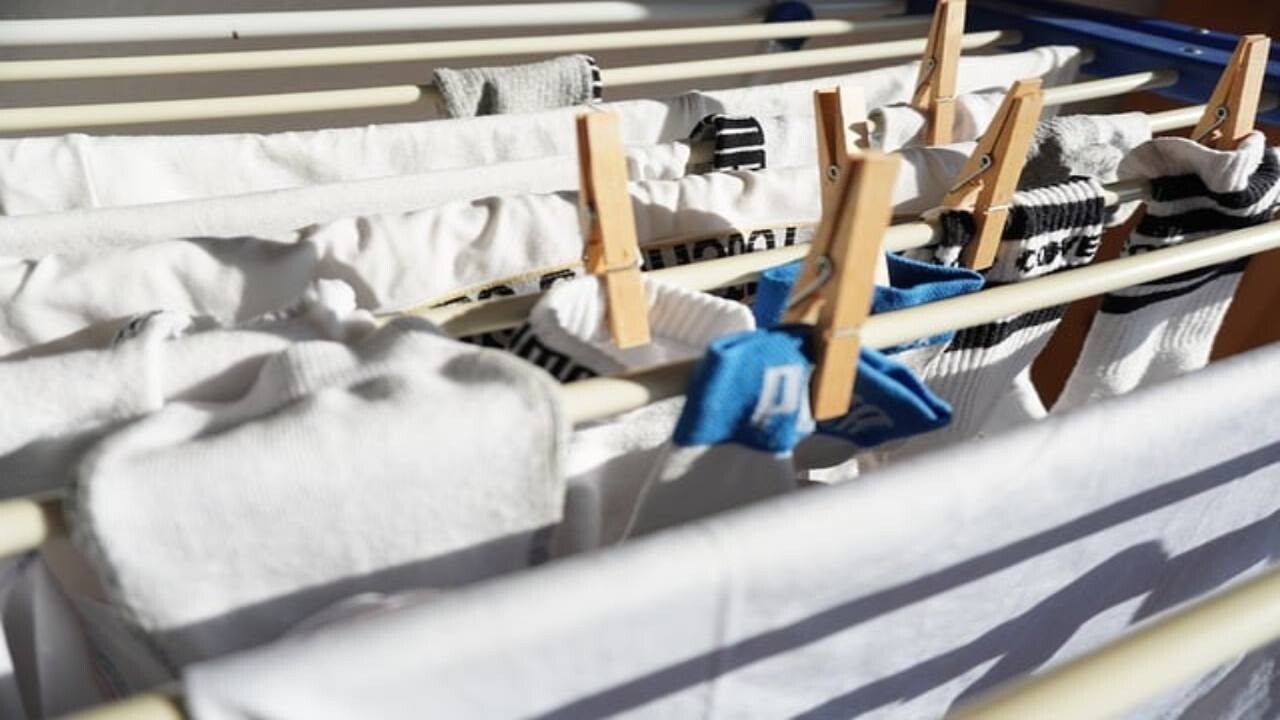 Comment sécher les vêtements à la maison en hiver sans sèche-linge 1