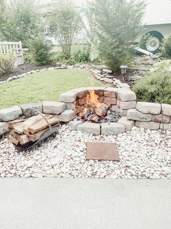 7 types de pierres à utiliser pour un espace barbecue ou un coin feu de camp 4
