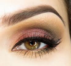 8 astuces pour choisir son maquillage en fonction da la couleur de ses yeux et de ses cheveux 15