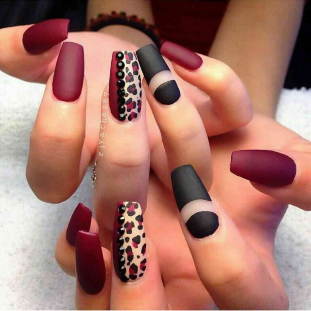 nails-dark-red-640x640