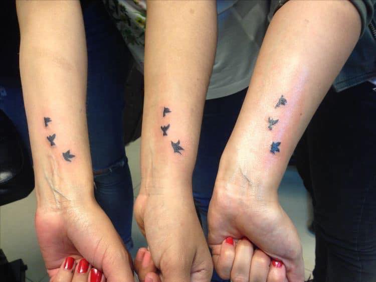 20 top idées de tatouages sœurs 16 20 top idées de tatouages sœurs 16