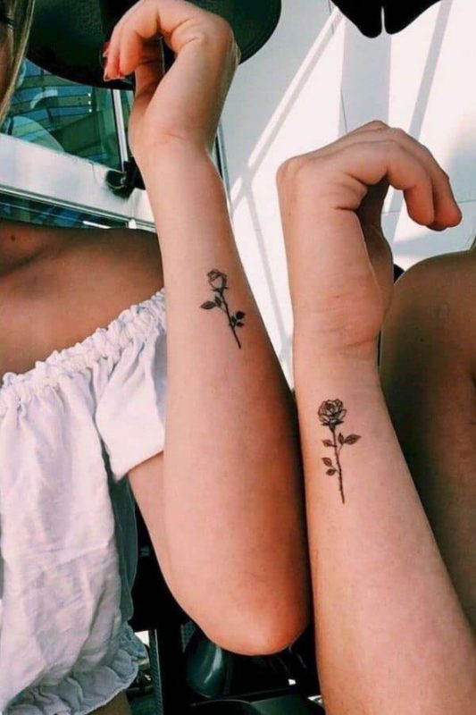 20 top idées de tatouages sœurs 19
