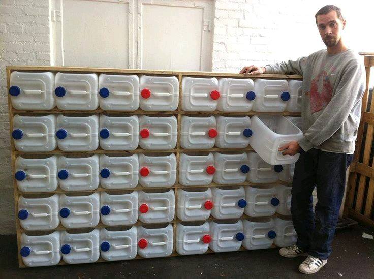 30 inventions cool faites avec des bouteilles en plastique! Elles vous seront très utiles. 1 30 inventions cool faites avec des bouteilles en plastique! Elles vous seront très utiles. 1