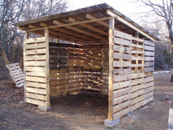 25 top idées & tutos de cabanes en palettes 8 25 top idées & tutos de cabanes en palettes 8