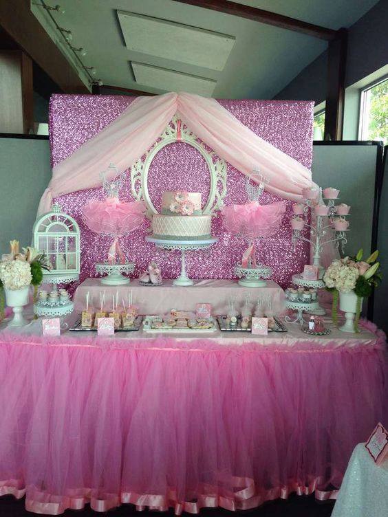 31 idées pour faire une Baby Shower de rêve! Vous allez l'adorer. 31