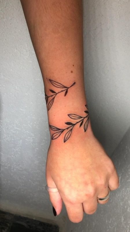 34 idées de premiers petits tatouages minimalistes 26 34 idées de premiers petits tatouages minimalistes 26