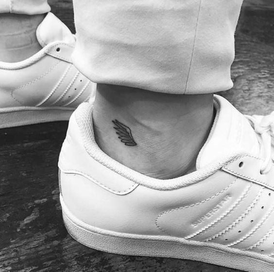 34 idées de premiers petits tatouages minimalistes 4 34 idées de premiers petits tatouages minimalistes 4