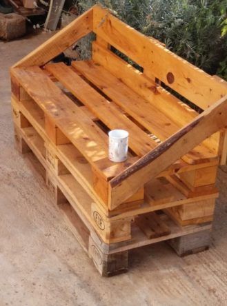 37 top idées de bancs en palettes à fabriquer soi-même 18 37 top idées de bancs en palettes à fabriquer soi-même 18