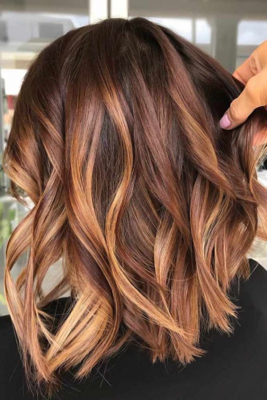 62 top idées de mèches caramel pour embellir vos cheveux 31 62 top idées de mèches caramel pour embellir vos cheveux 31