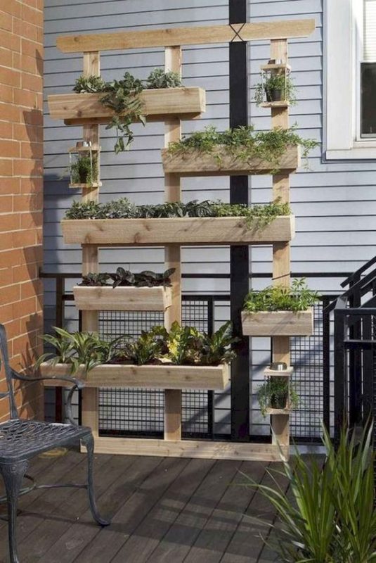 80 jardinières en palettes pour embellir les jardins 36 80 jardinières en palettes pour embellir les jardins 36