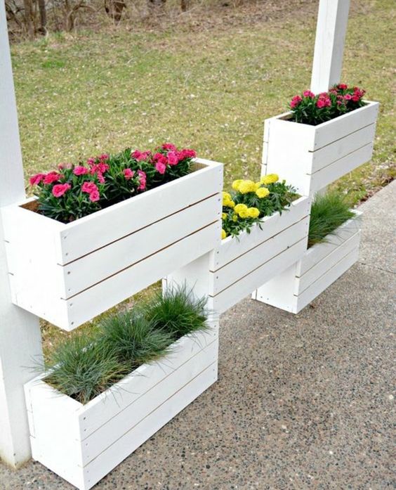 80 jardinières en palettes pour embellir les jardins 57 80 jardinières en palettes pour embellir les jardins 57
