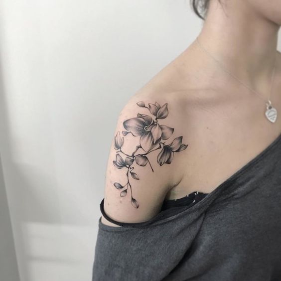 100 top idées de tatouages fleur 68
