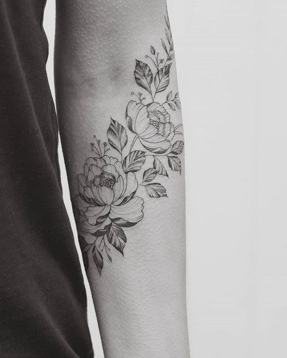 110 top idées de tatouages avant bras pour femme