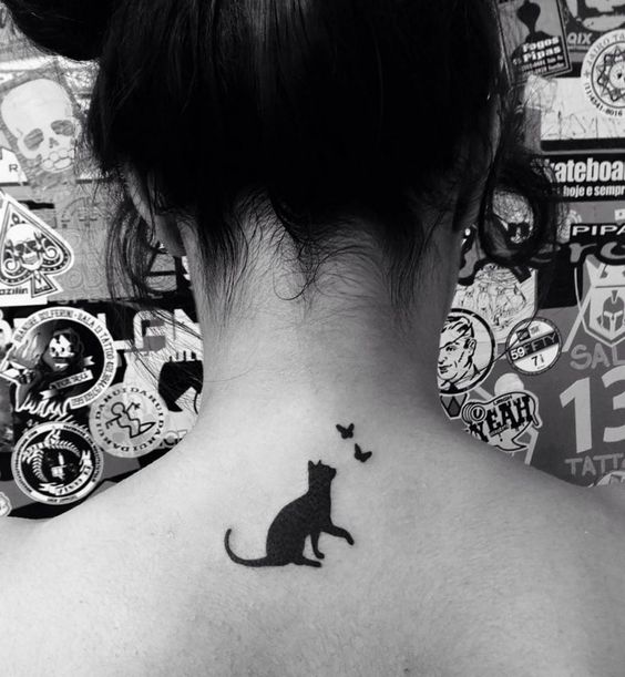100 idées de tatouages pour les amoureux des chats 20