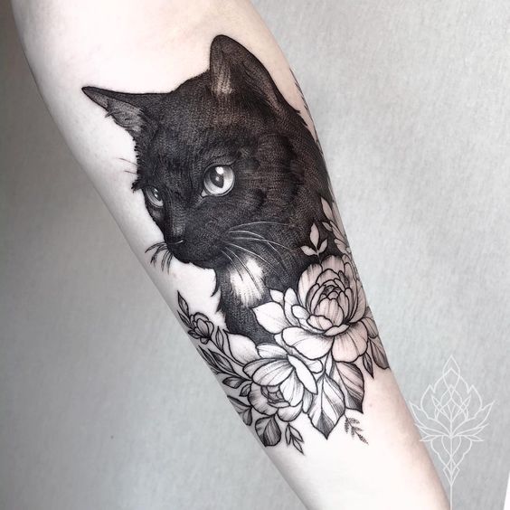 100 idées de tatouages pour les amoureux des chats 39