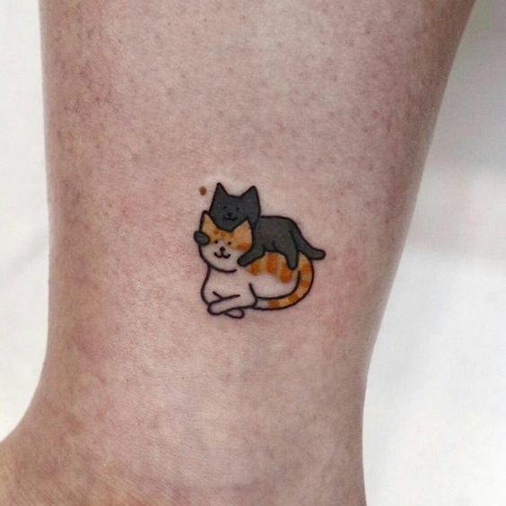 100 idées de tatouages pour les amoureux des chats 67
