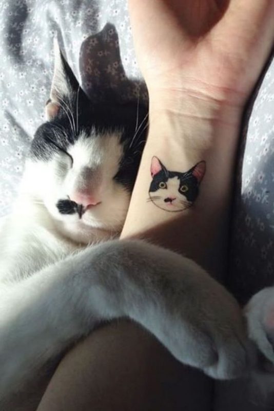 100 idées de tatouages pour les amoureux des chats 88