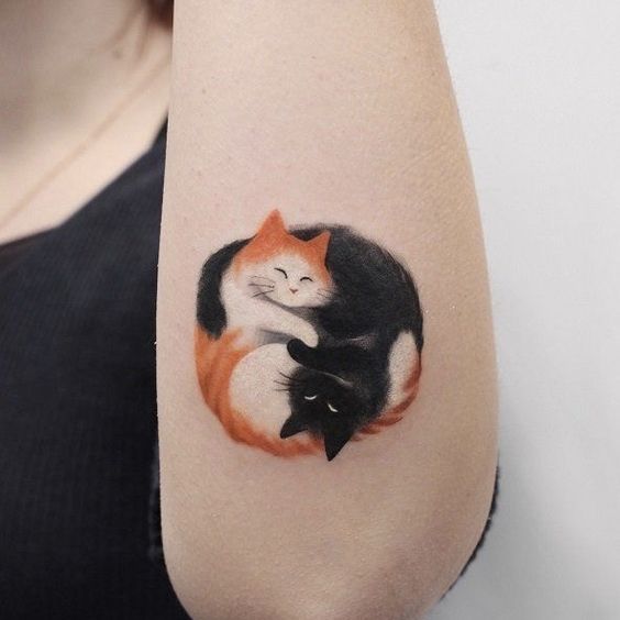 100 idées de tatouages pour les amoureux des chats 92