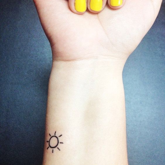 100 top idées de tatouages soleil 12 100 top idées de tatouages soleil 12