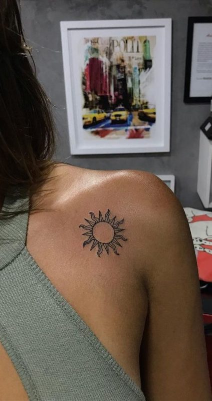 100 top idées de tatouages soleil 81 100 top idées de tatouages soleil 81