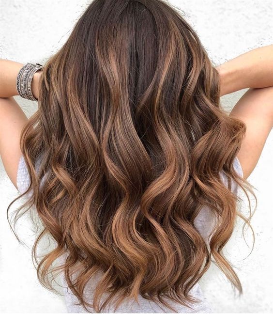100 idées de balayages caramel pour s'inspirer 82