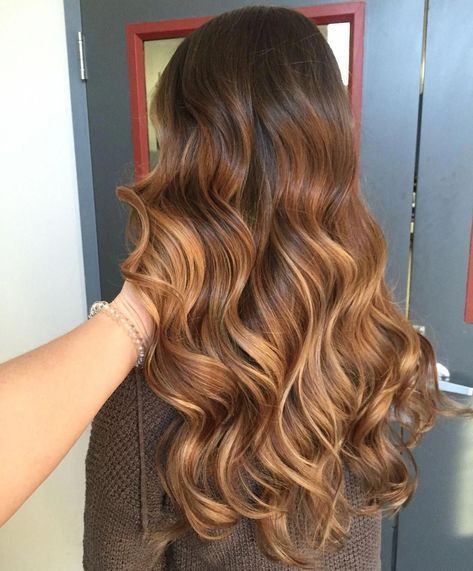 100 idées de balayages caramel pour s'inspirer 91