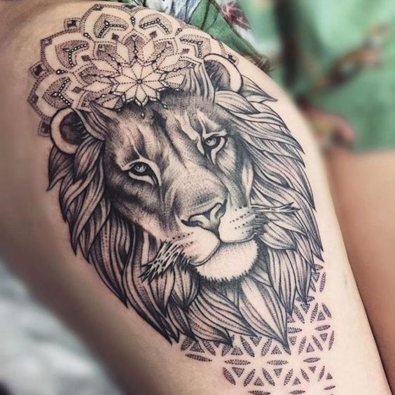 100 top idées de tatouages lion femme 26
