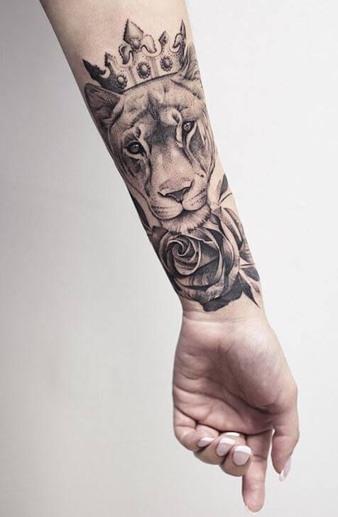 100 top idées de tatouages lion femme 65