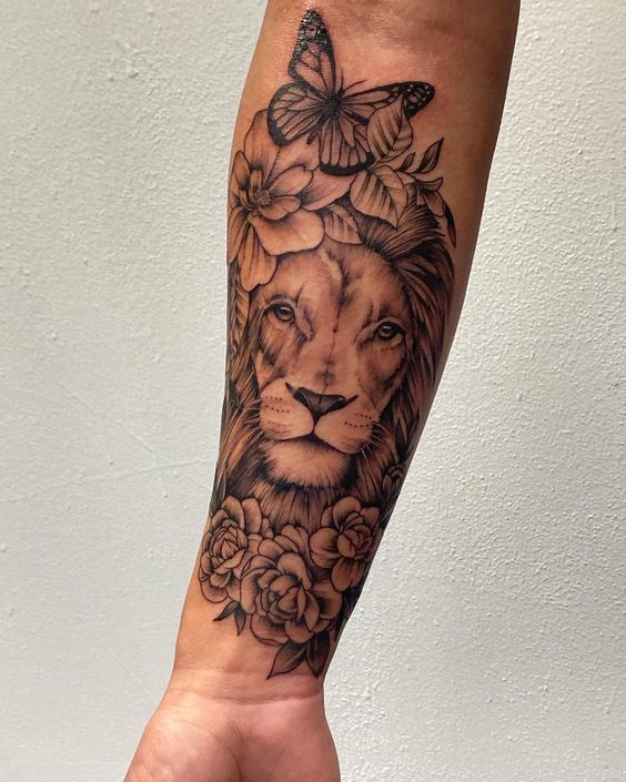 100 top idées de tatouages lion femme 73